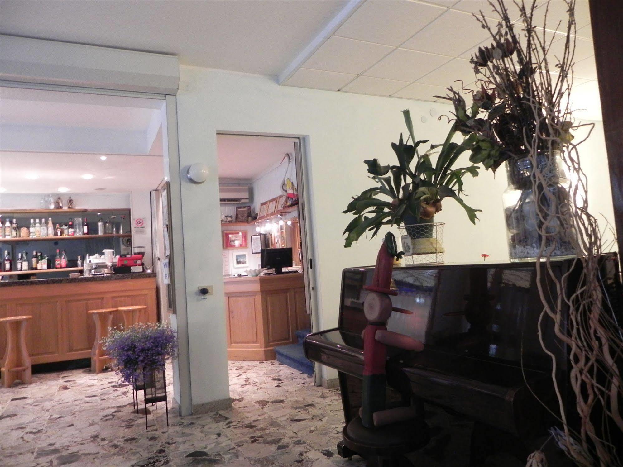 Hotel Antonella Caorle Luaran gambar