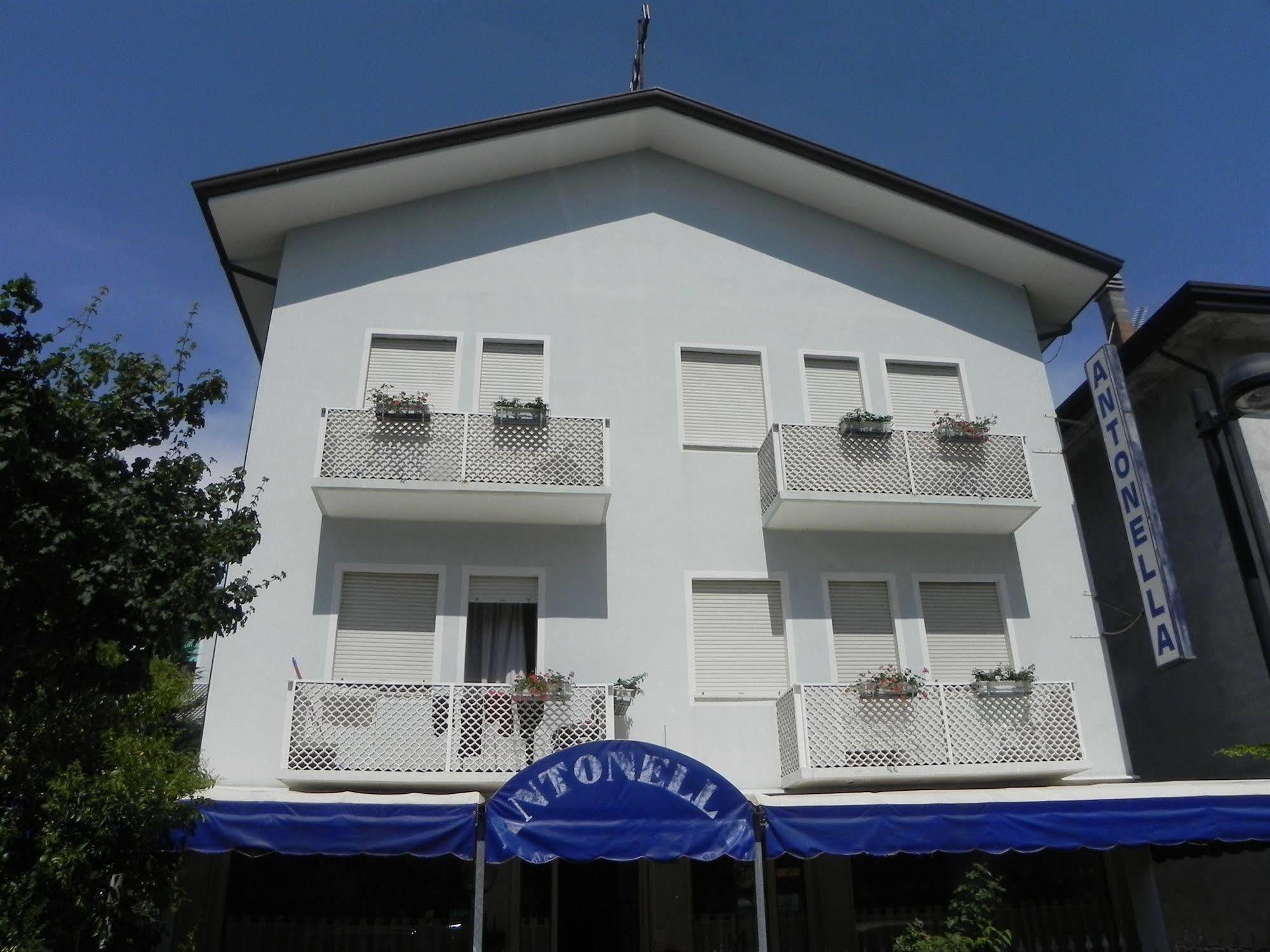 Hotel Antonella Caorle Luaran gambar